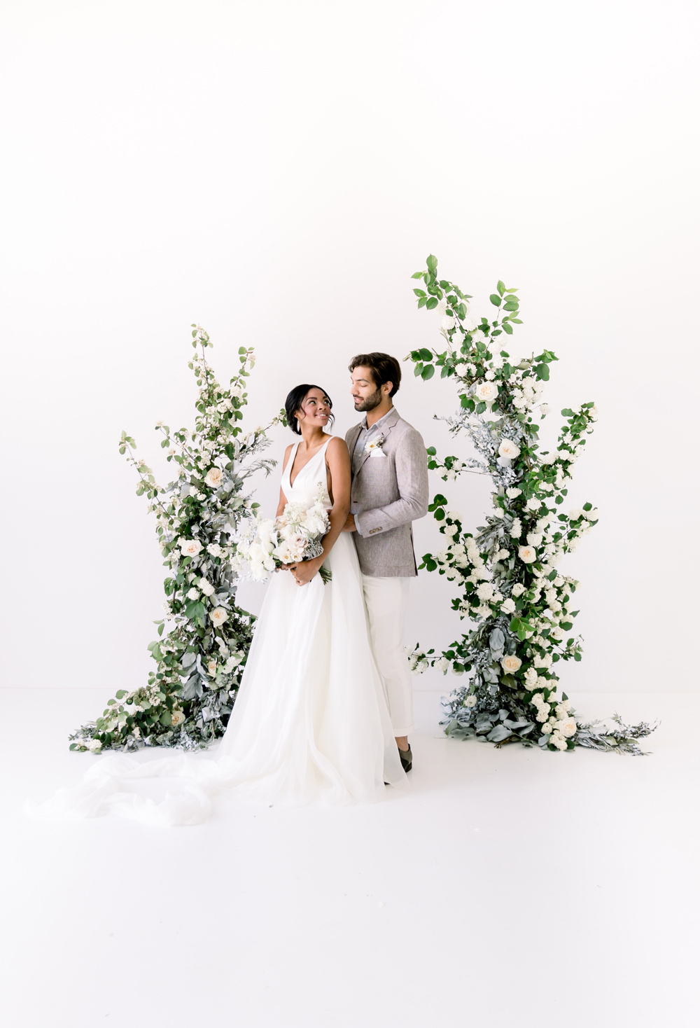 Modern Intimate Monochromatic Wedding Inspiration Emily Wren