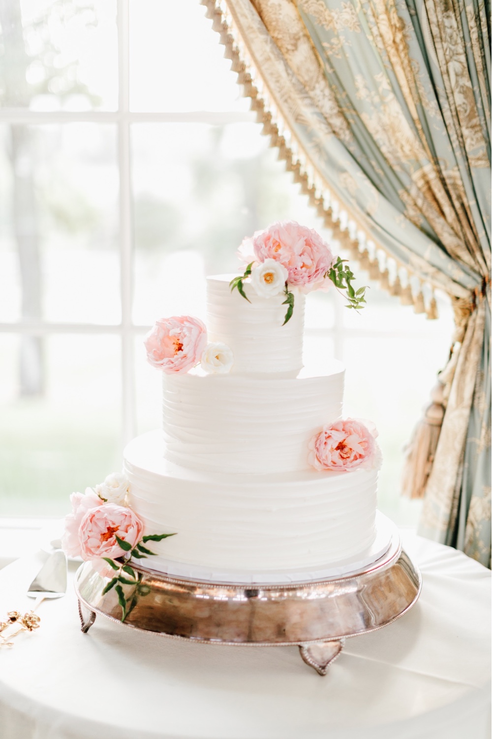065 Wedding Cake All White Wedding Cake