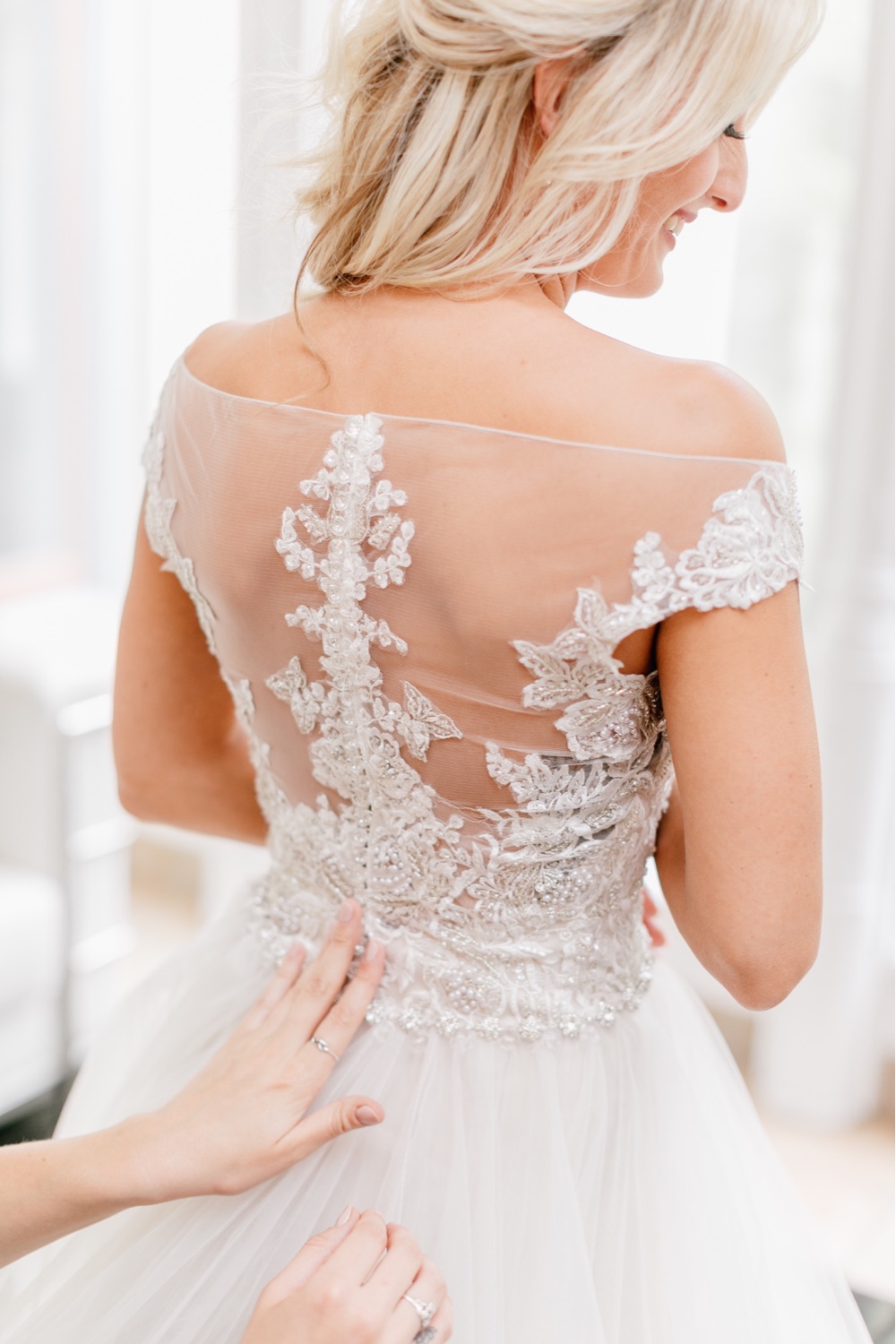 138 Lace And Perls Wedding Dress Elegant Wedding Gown