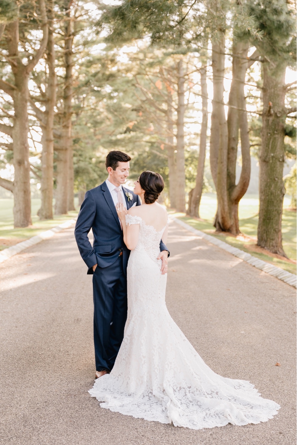 241 Romantic Wedding Philadelphia Wedding Photographer Light And Airy Elegant Wedding Gown