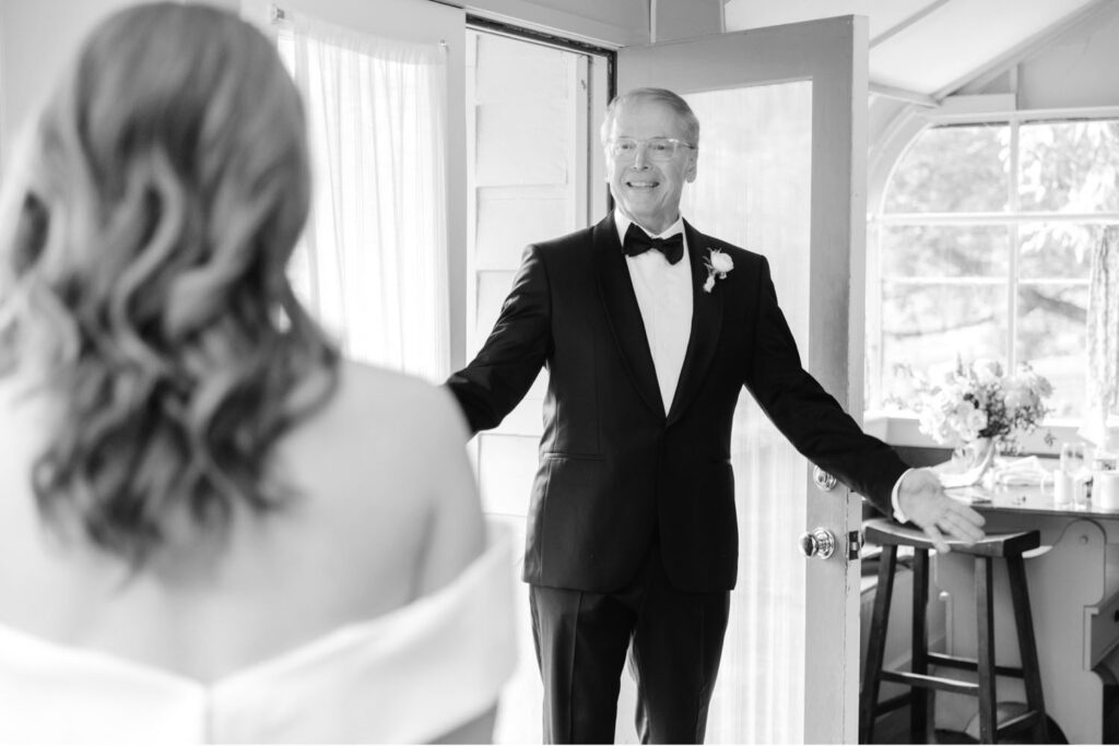 a bride's first look with her father in Pennsylvania