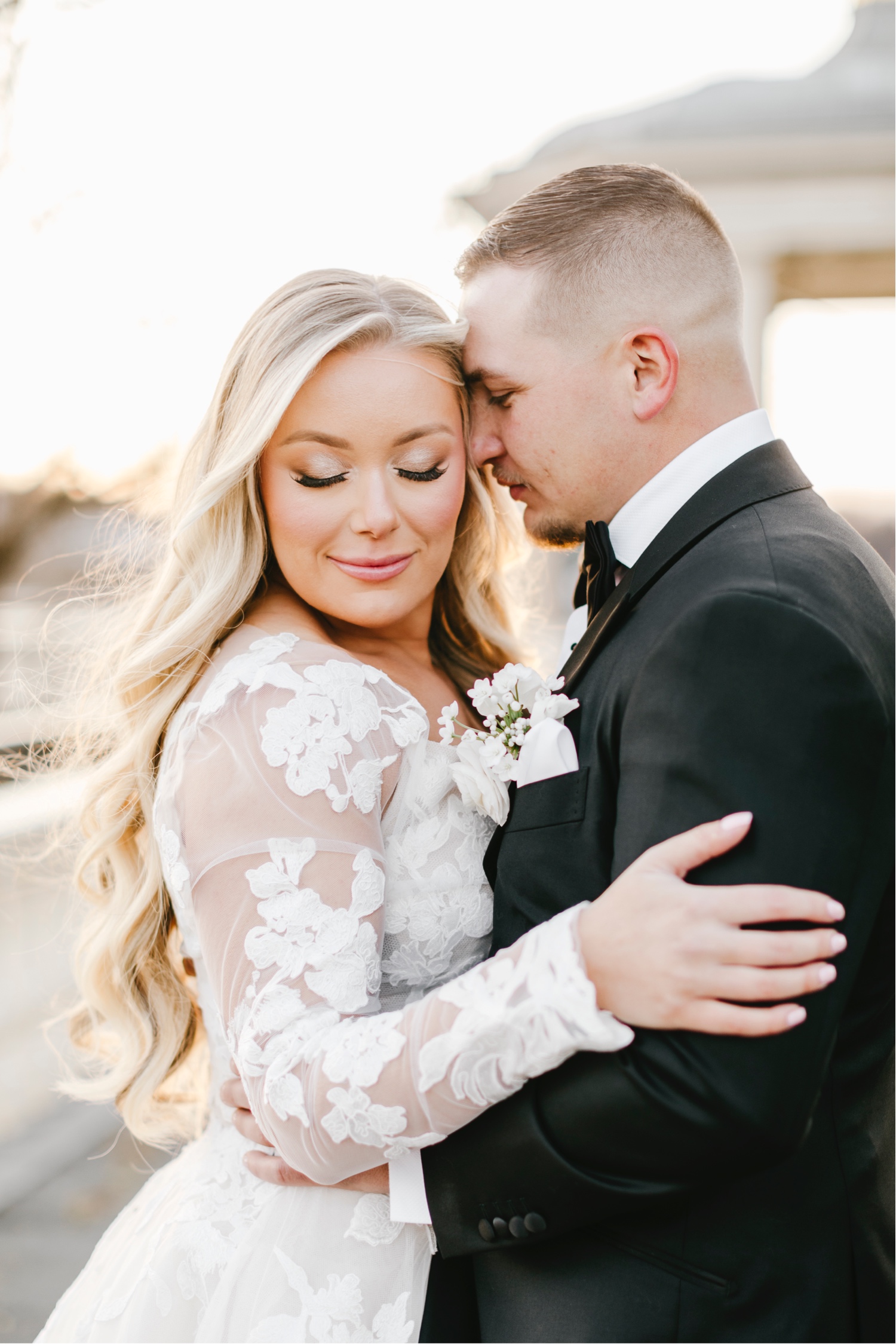 close up portrait of a Philadelphia bride and groom by Emily Wren Photography