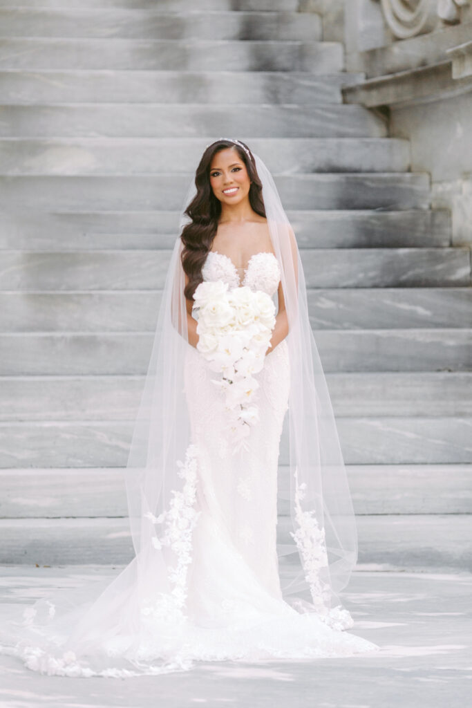 Bridal portrait at merchants exchange in Center City Philadelphia by Emily Wren photography