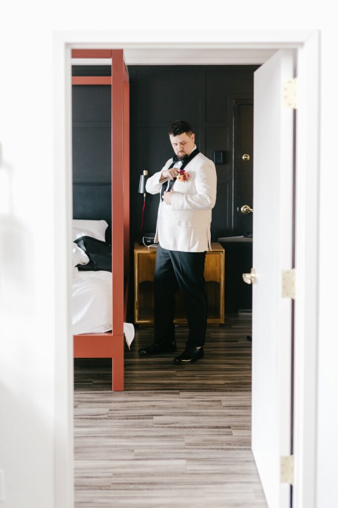 Groom getting ready for Center City Philadelphia wedding by Emily Wren Photography