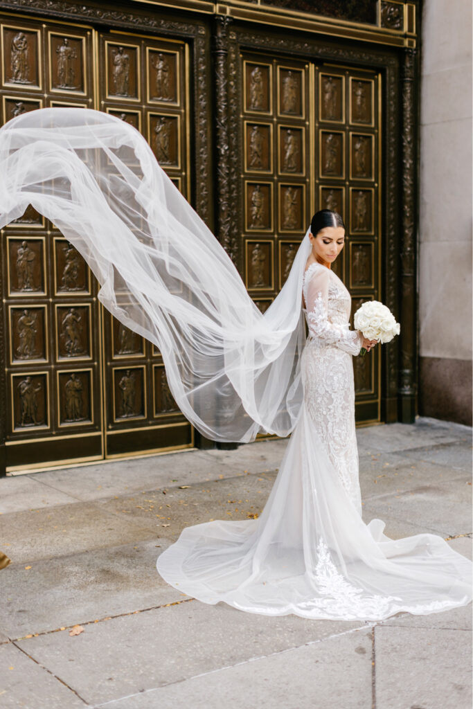 bridal portrait on Broad Street in Center City Philadelphia