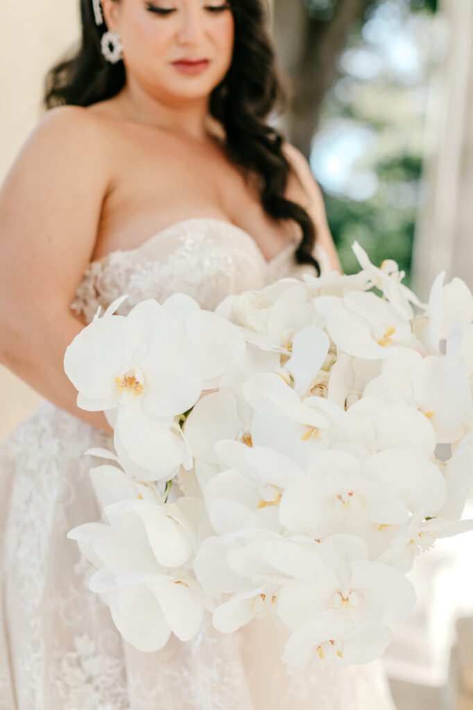 all white bridal bouquet by Emily Wren Photography