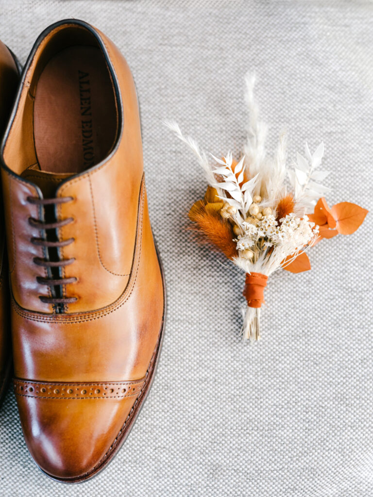 grooms getting ready details for autumn Pennsylvania wedding by Emily Wren Photography