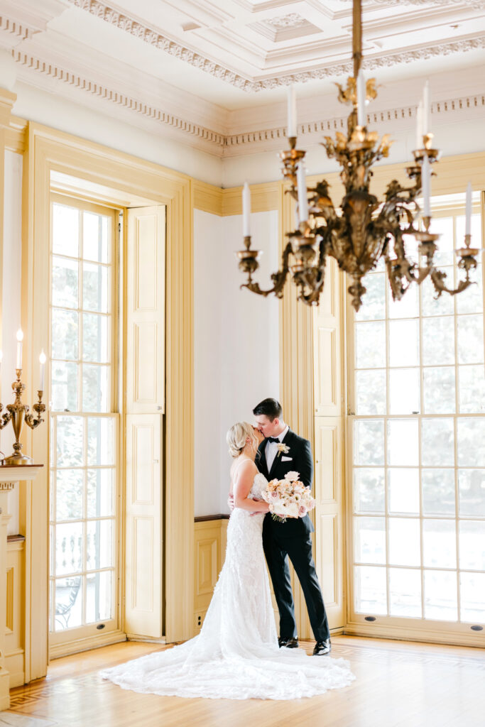 bride & groom portrait inside Glen Foerd before their summer wedding