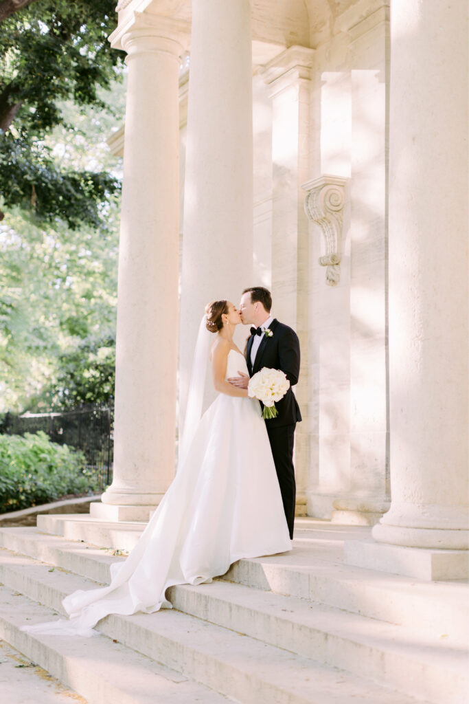 bride & groom portrait session at the Rodin Museum in Philadelphia