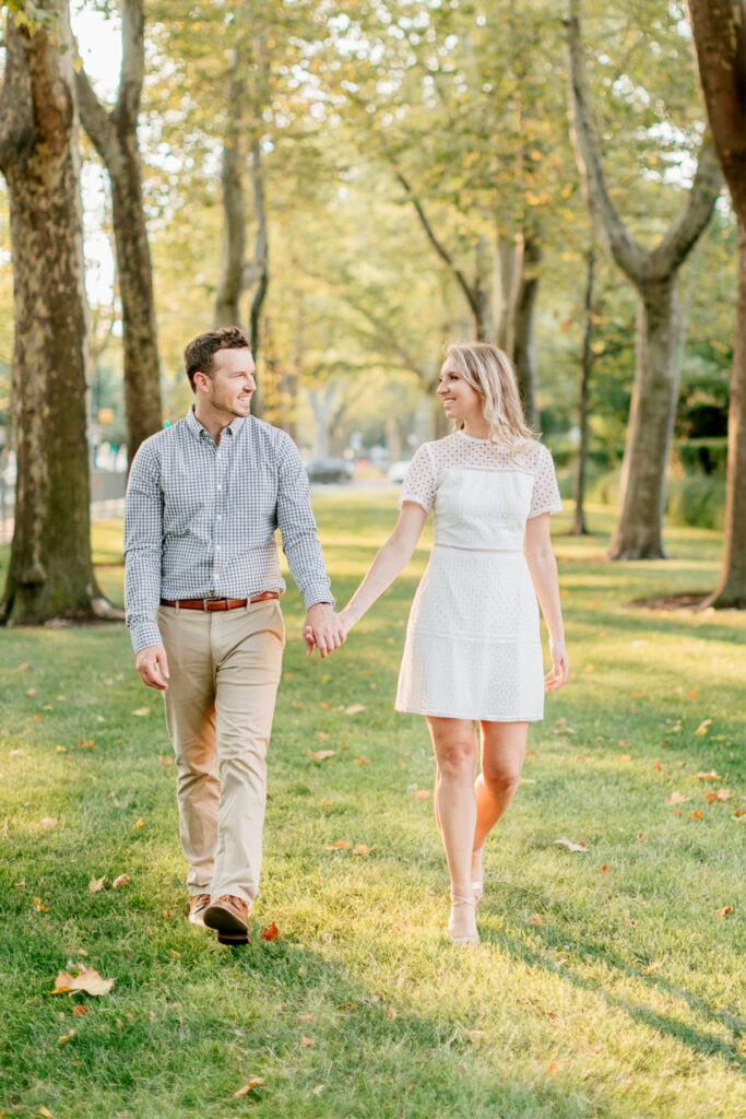 beautiful Philadelphia summer engagement photos