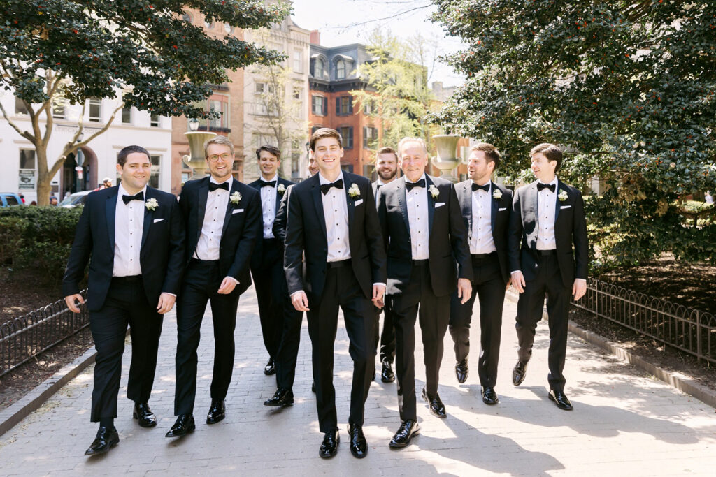 groom with groomsmen in Rittenhouse Square Philadelphia