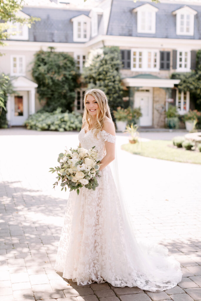 bridal portrait outdoors at Pennsylvania wedding venue by Emily Wren Photography