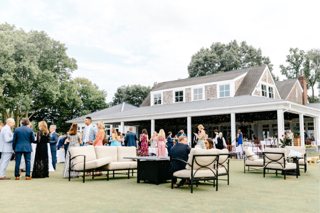 guests at Gulph Mills Golf Club wedding