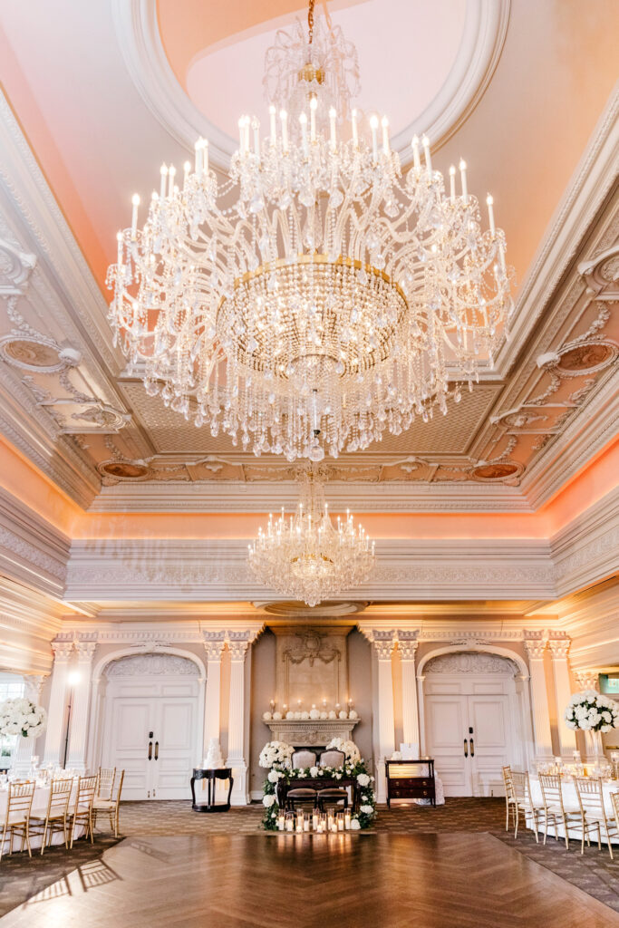 Park Savoy Estate wedding reception by Emily Wren Photography