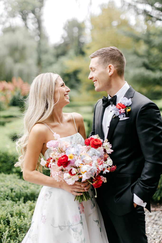 bride and groom portraits at Appleford Estate by Pennsylvania photographer Emily Wren Photography