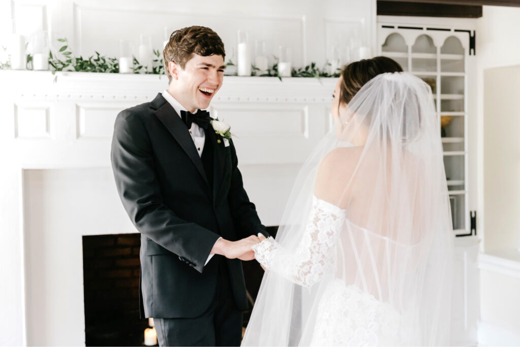 enthusiastic first look with bride & groom by Philadelphia wedding photographer Emily Wren Photography