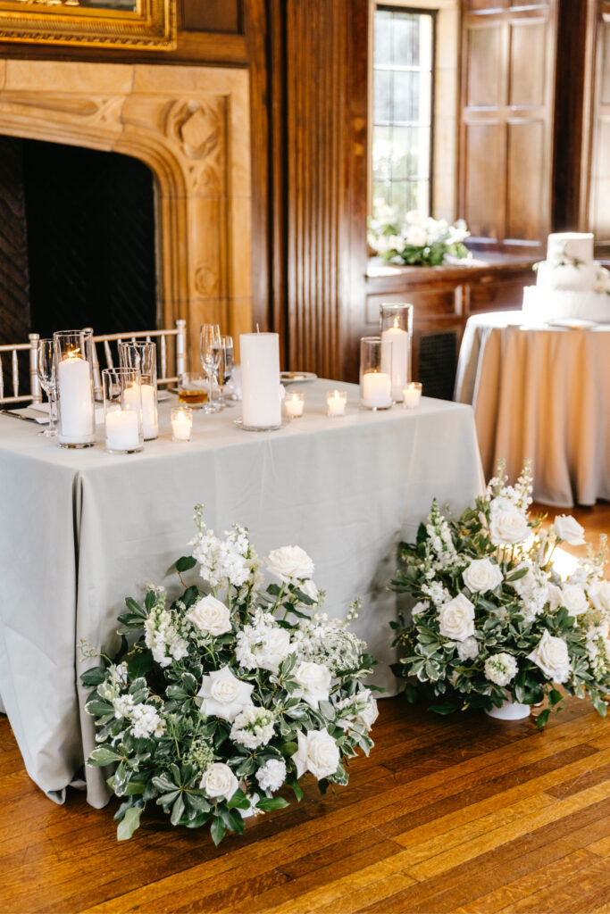 simple and elegant sweethearts table with white roses