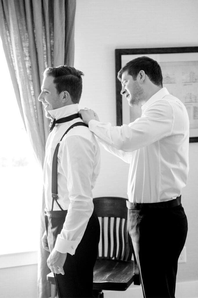 groom getting ready for his Maryland wedding day by Emily Wren Photography