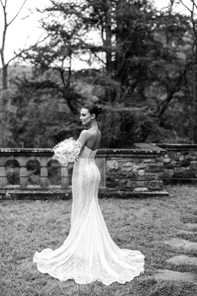 stunning bridal portrait of Pennsylvania bride at Parque Ridley Creek by luxury wedding photographer Emily Wren Photography