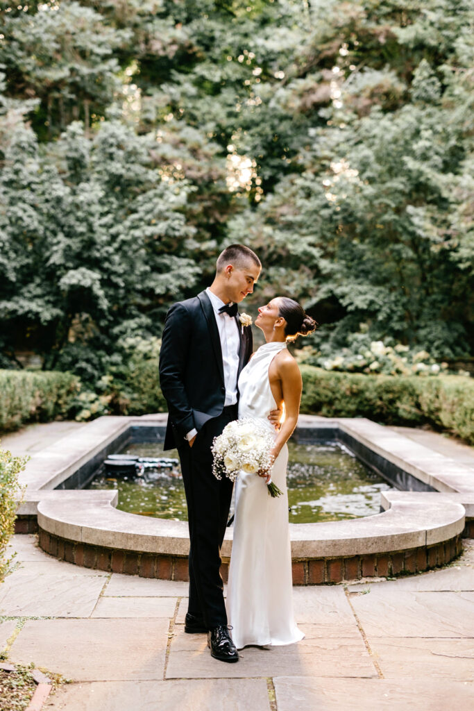 sunset bride & groom portrait at Parque Ridley Creek