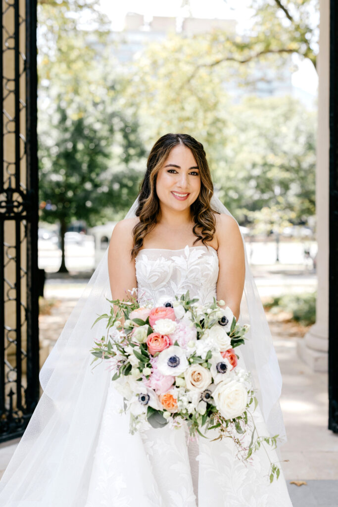 Philadelphia summer bride at the Rodin Museum by luxury wedding photographer Emily Wren Photography