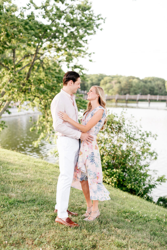 summer engagement session in Spring Lake New Jersey by Emily Wren Photography