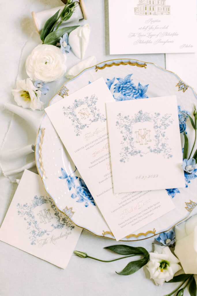 blue chinoiserie inspired wedding invitations