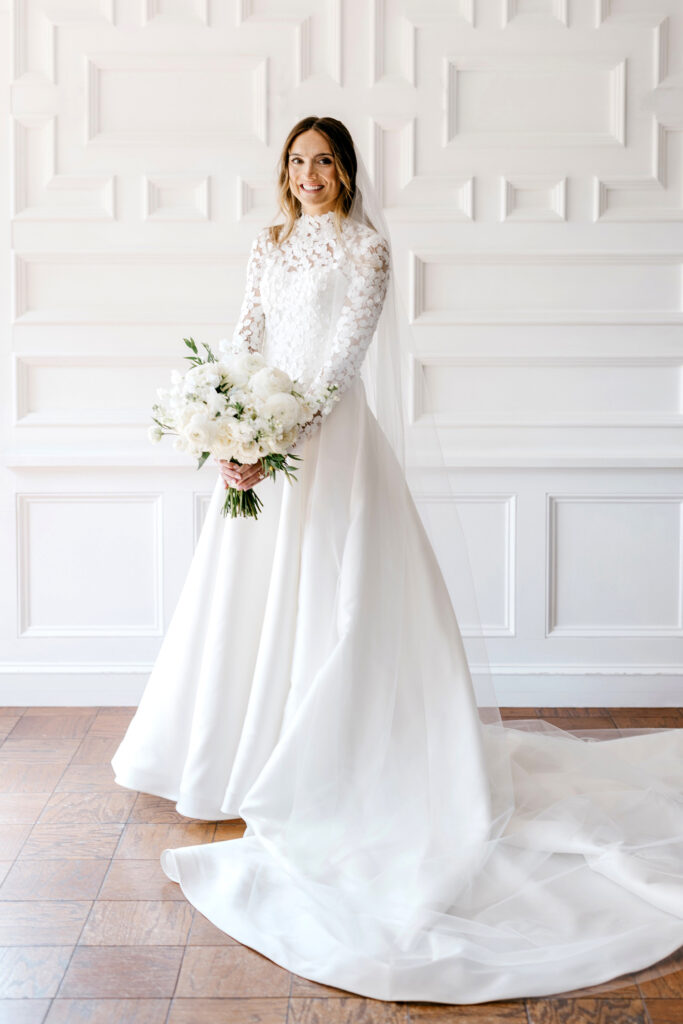 timeless portrait of Pennsylvania bride by Emily Wren Photography