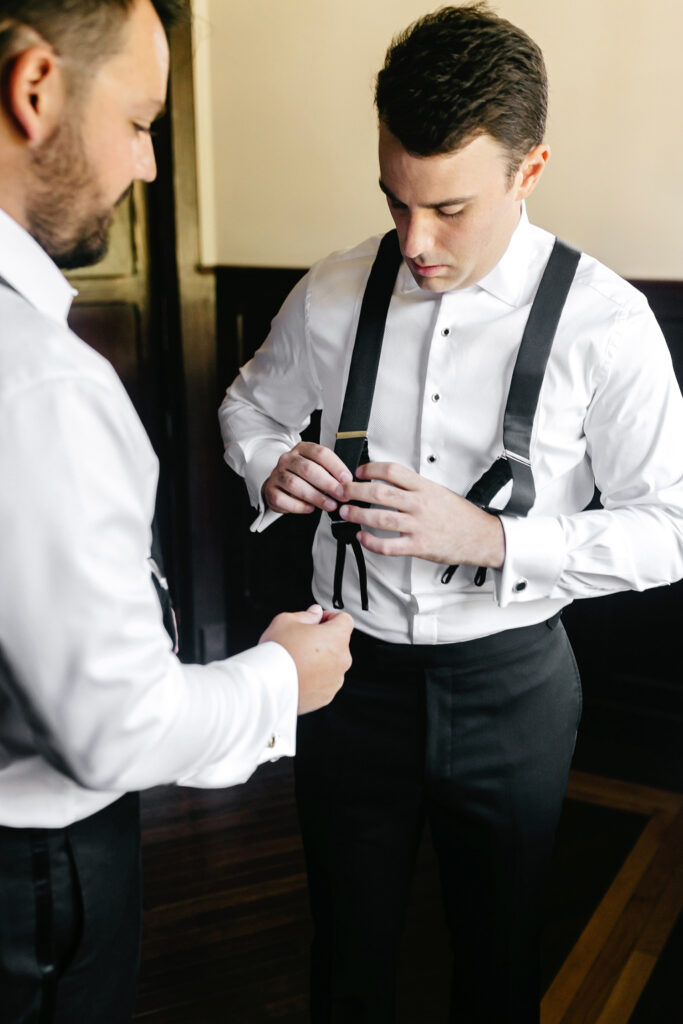 Pennsylvania groom getting ready for his late summer wedding day