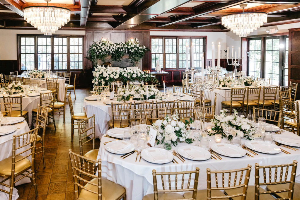 all-white wedding reception at Hotel Du Village by Pennsylvania wedding photographer Emily Wren Photography