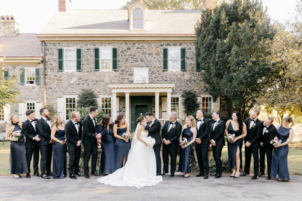 full wedding party portrait at Grace Winery by Pennsylvania wedding photographer Emily Wren Photography