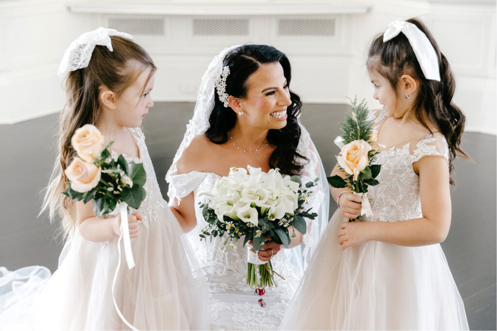 bride with her flowergirls