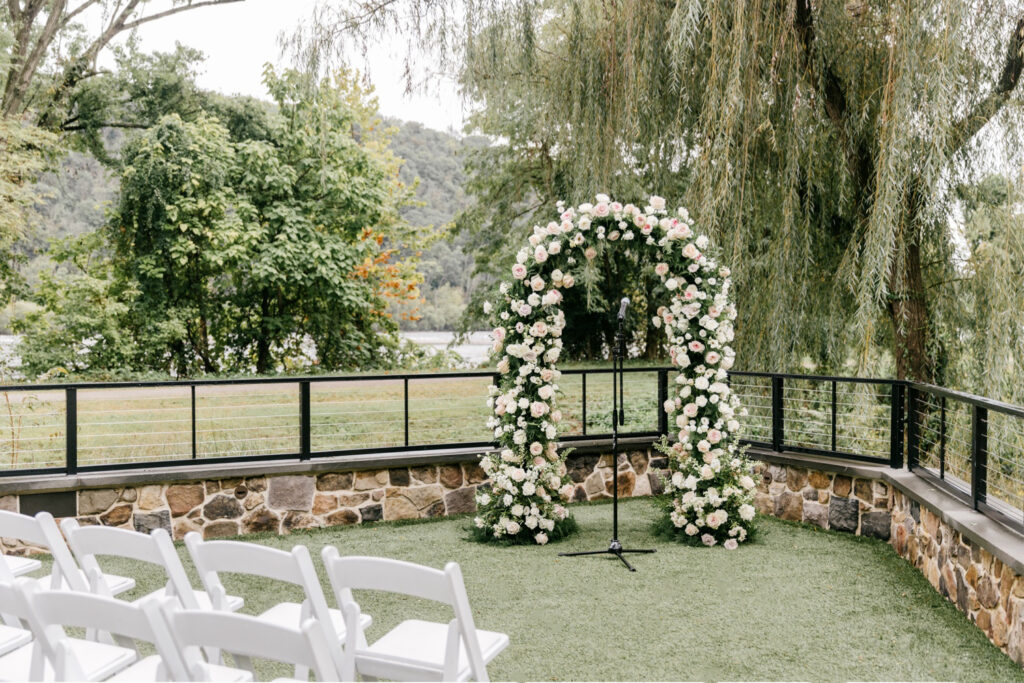 beautiful outdoor wedding ceremony details at River House at Odette's