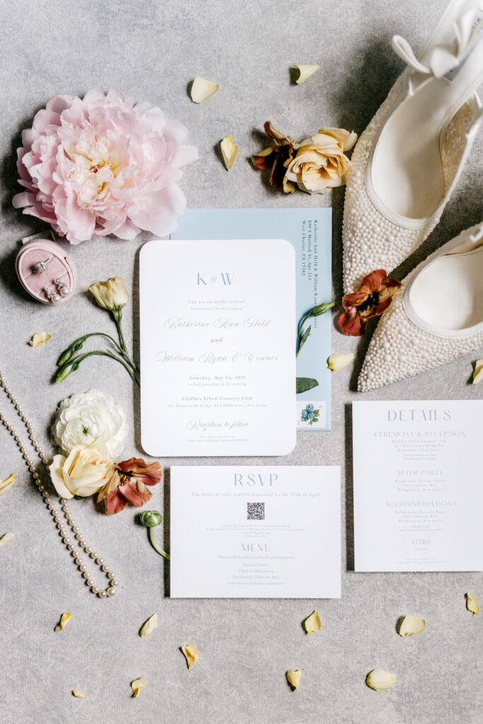 Simplistic wedding invitational suite by Emily Wren Photography
