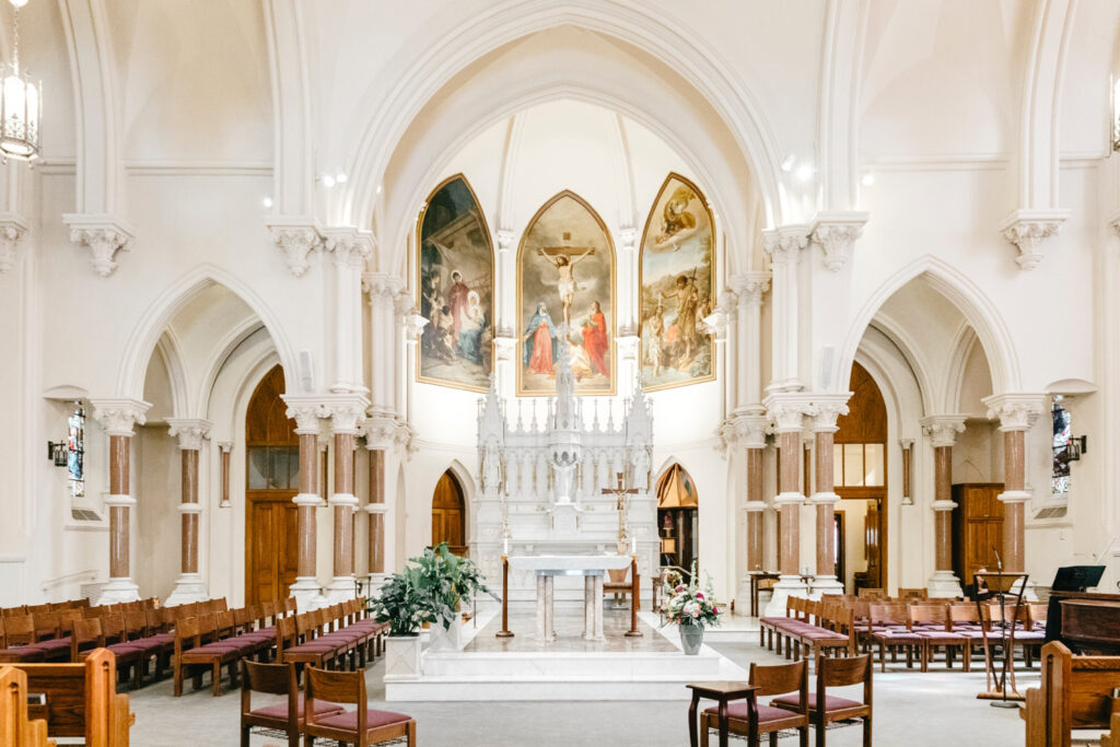 church wedding ceremony at Our Mother of Good Counsel in Bryn Mawr, Pennsylvania by Emily Wren Photography