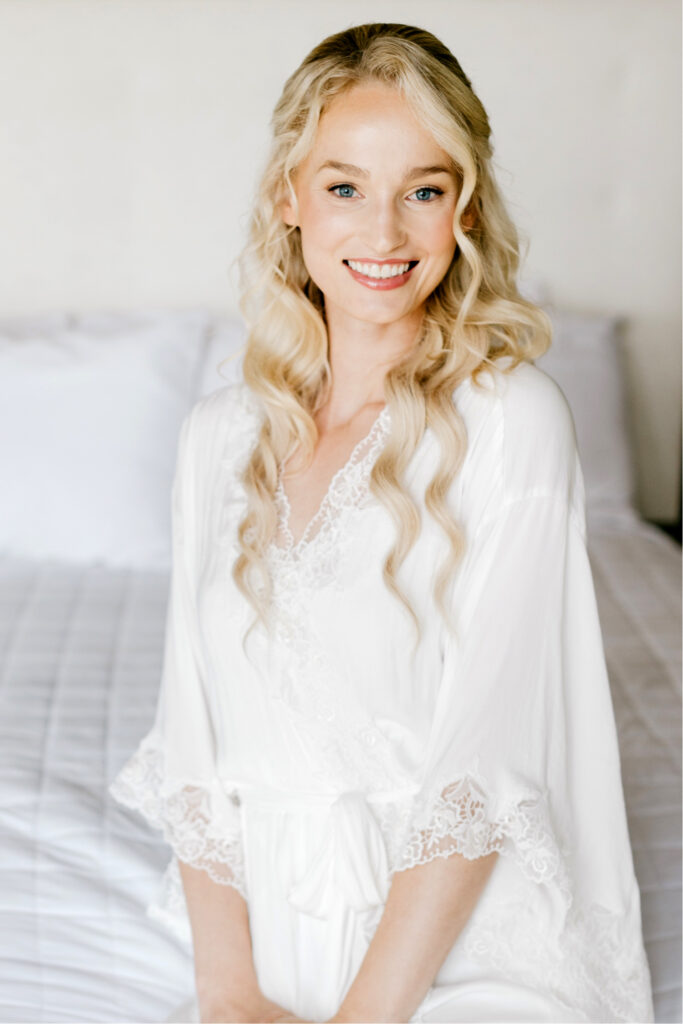 Pennsylvania bride getting ready for her early summer wedding day