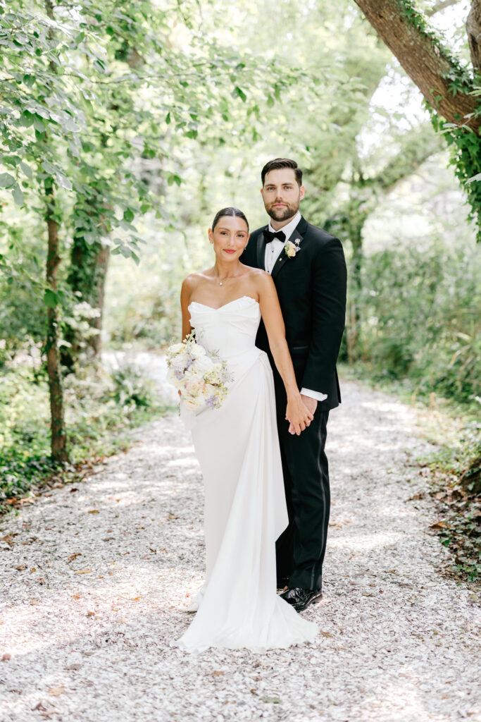 New jersey bride and groom's wedding portraits at Beach Plum Farm by Emily Wren Photography