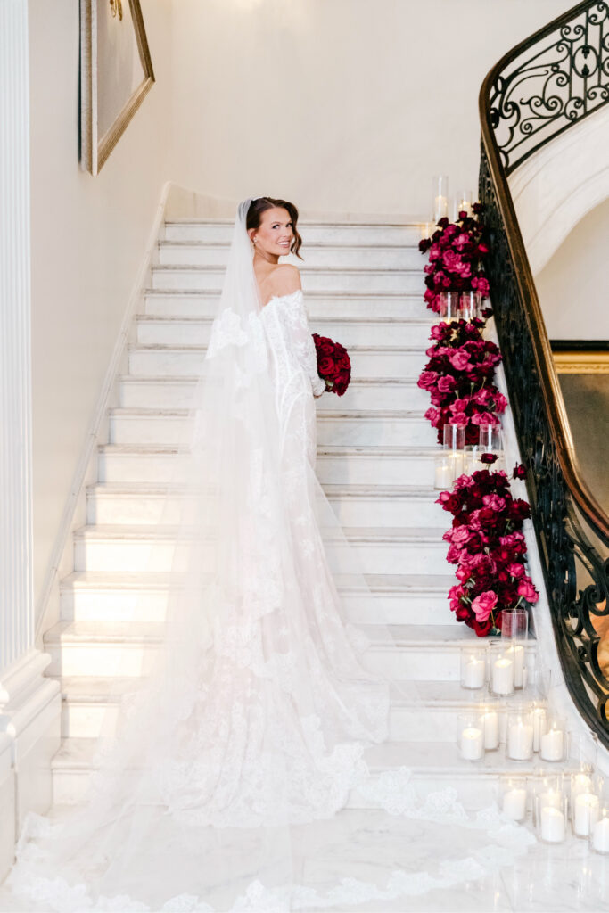 elegant bridal portrait at The Union League of Philadelphia