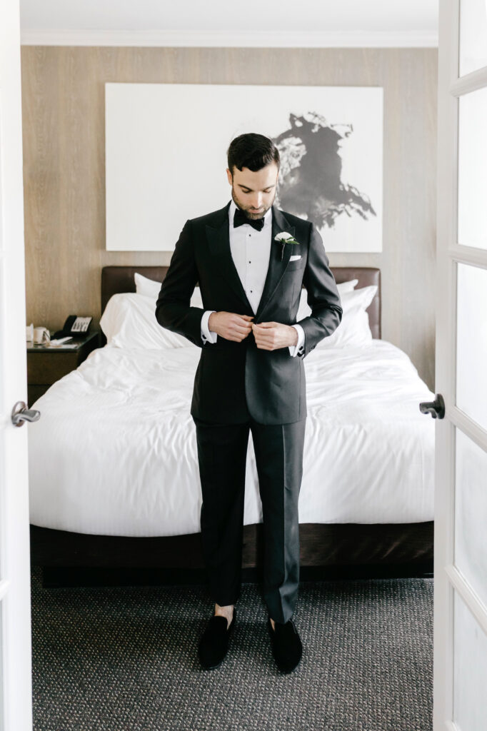 Philadelphia groom getting ready for his fall wedding day by Emily Wren Photography
