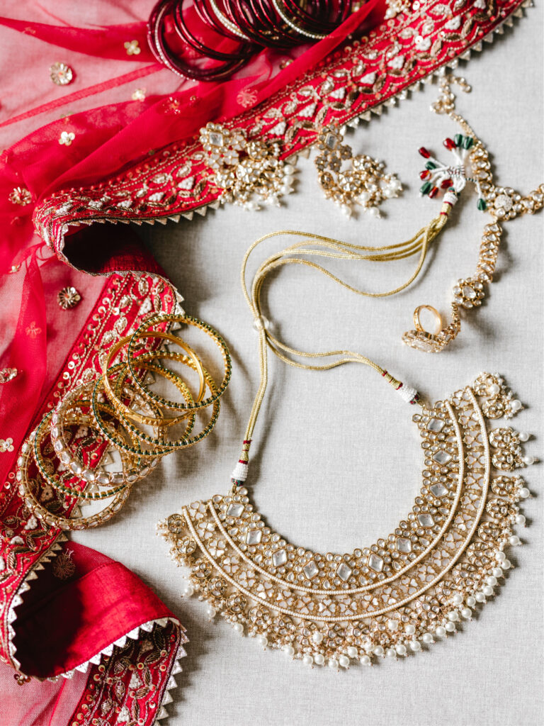 Hindu bridal getting ready details by Emily Wren Photography