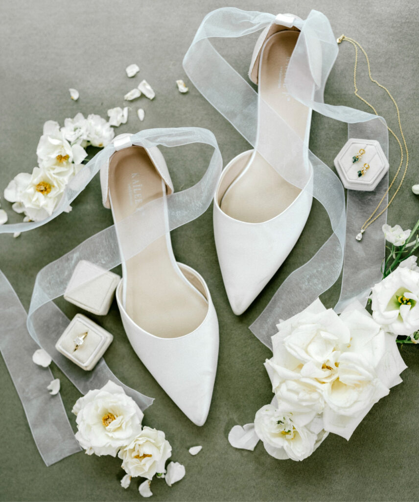 elegant bridal getting ready details by Philadelphia wedding photographer Emily Wren Photography