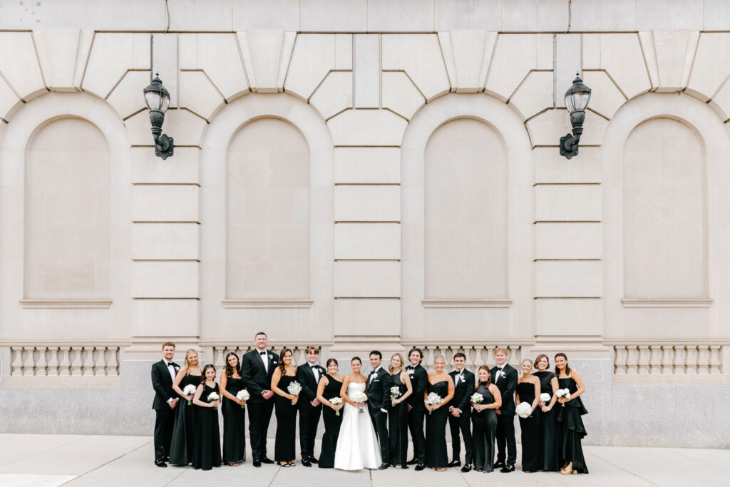 full wedding party in Wilmington, Delaware on luxurious fall wedding day