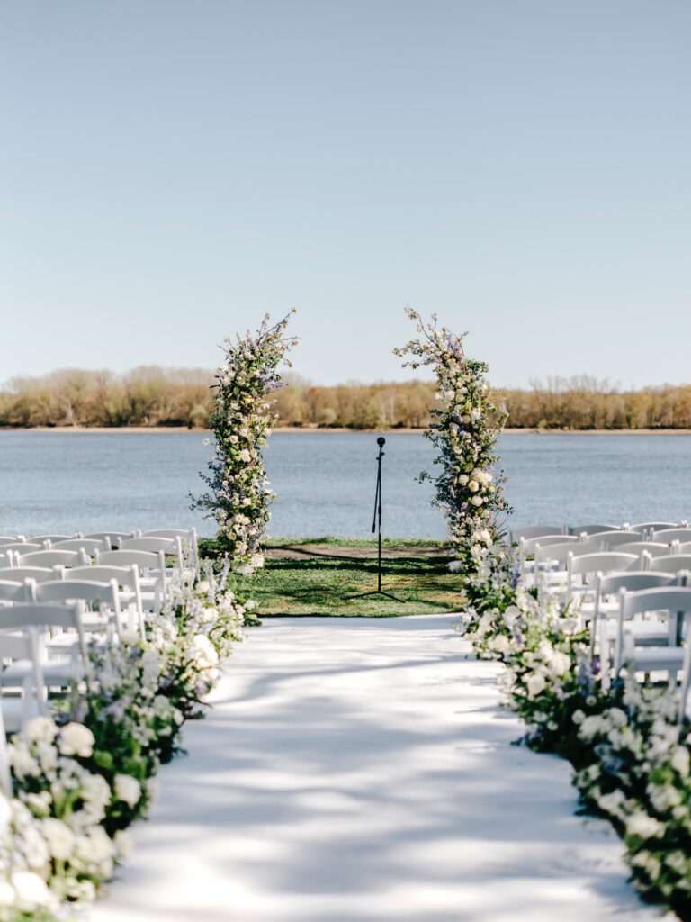 outdoor waterfront wedding ceremony details at Glen Foerd in Philadelphia, Pennsylvania