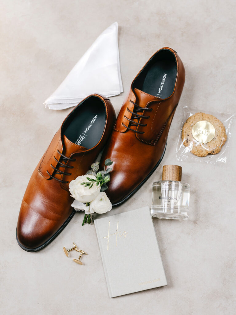 groom's getting ready details for spring wedding along the Main Line in Philadelphia