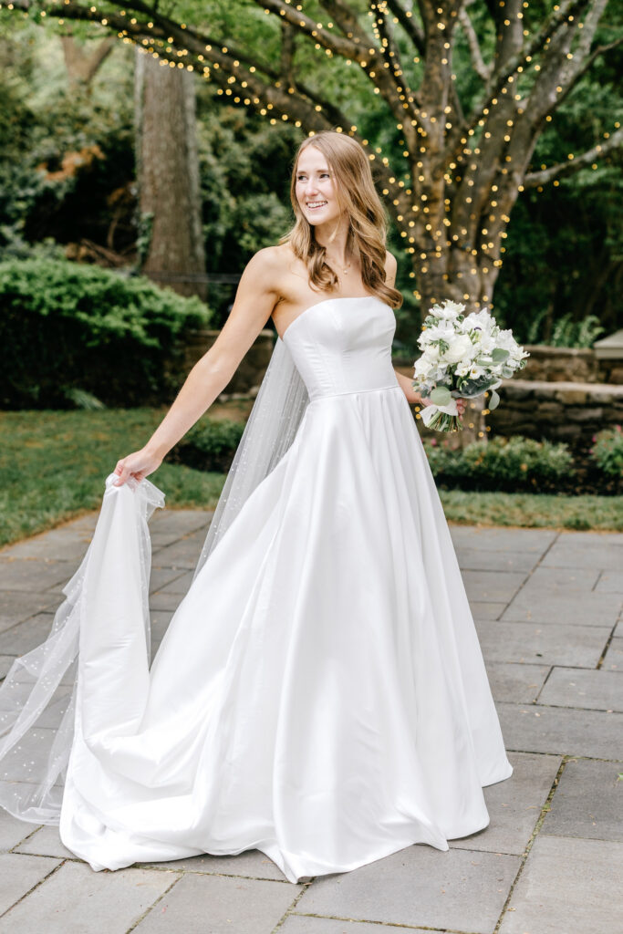 Philadelphia bridal portrait on spring wedding day at Appleford Estate