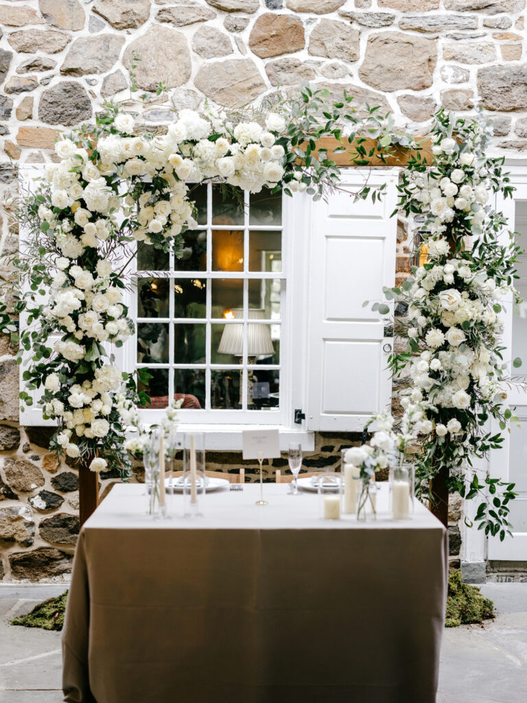 simplistic spring sweetheart table at Appleford Estate wedding reception
