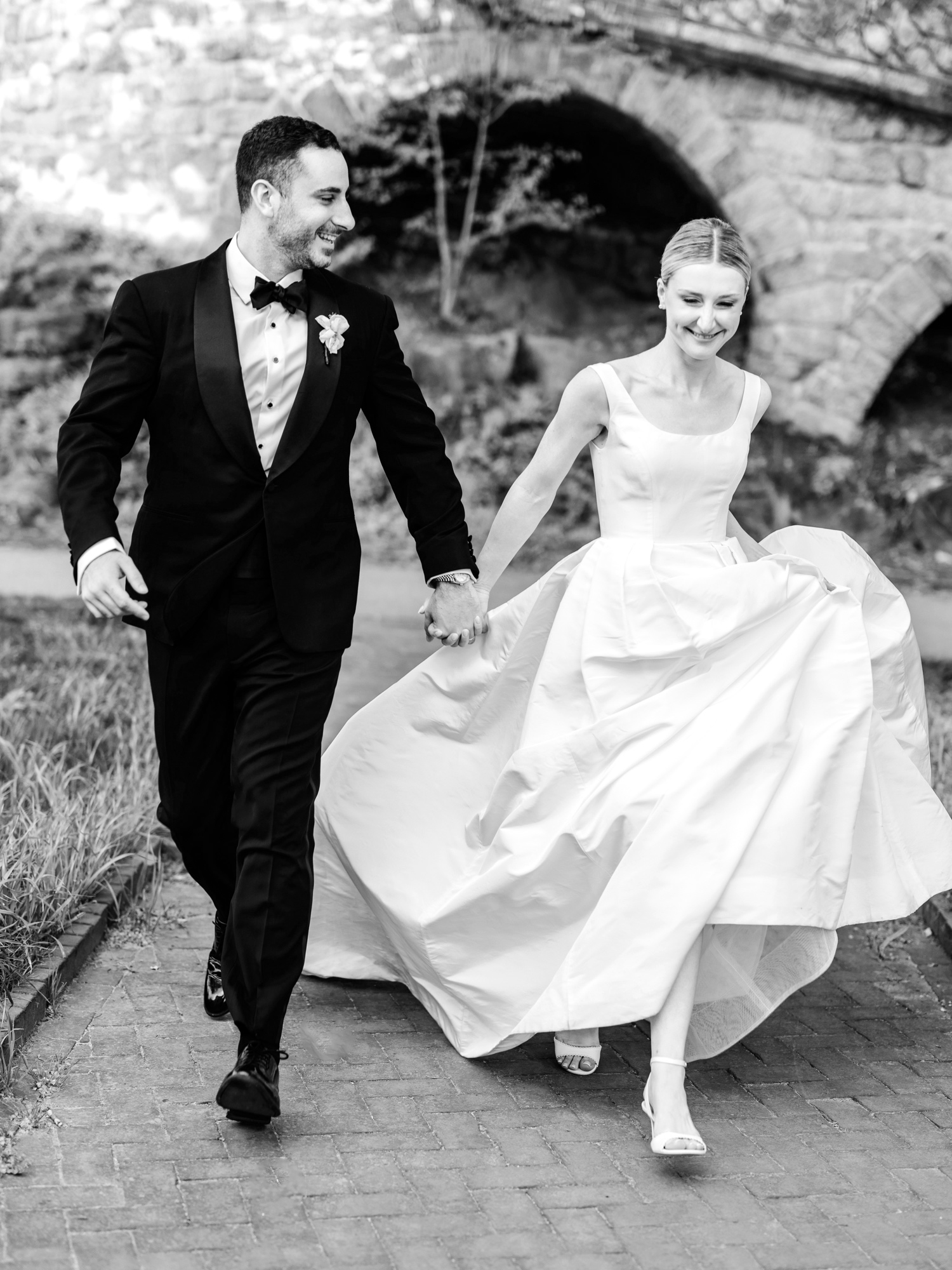 Philadelphia bride and groom wedding day portraits on their spring Cescaphe Wedding Day by luxury wedding photographer Emily Wren Photography